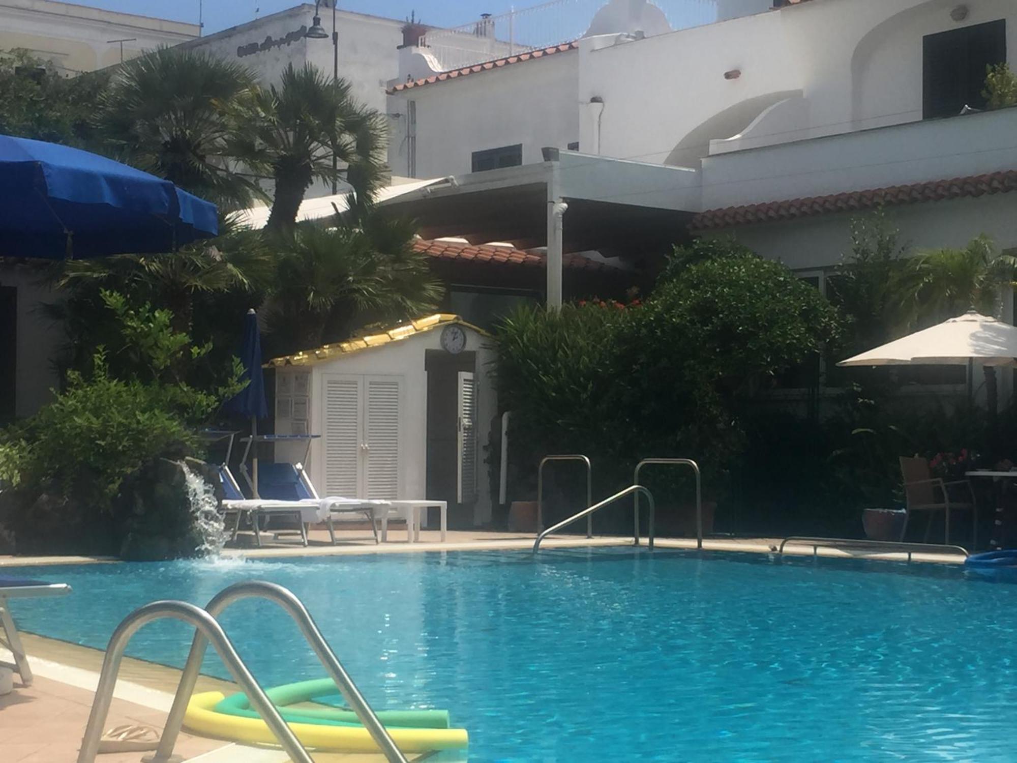 Hotel Floridiana Terme Ísquia